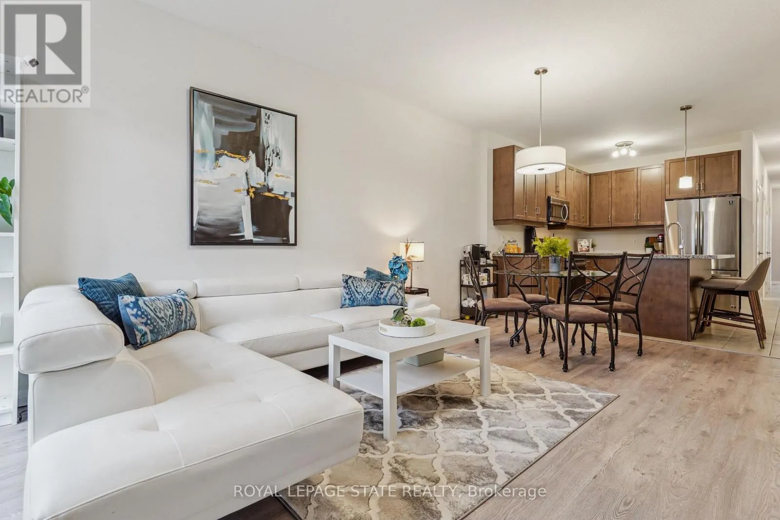 18 SOUTH COAST CIRCLE