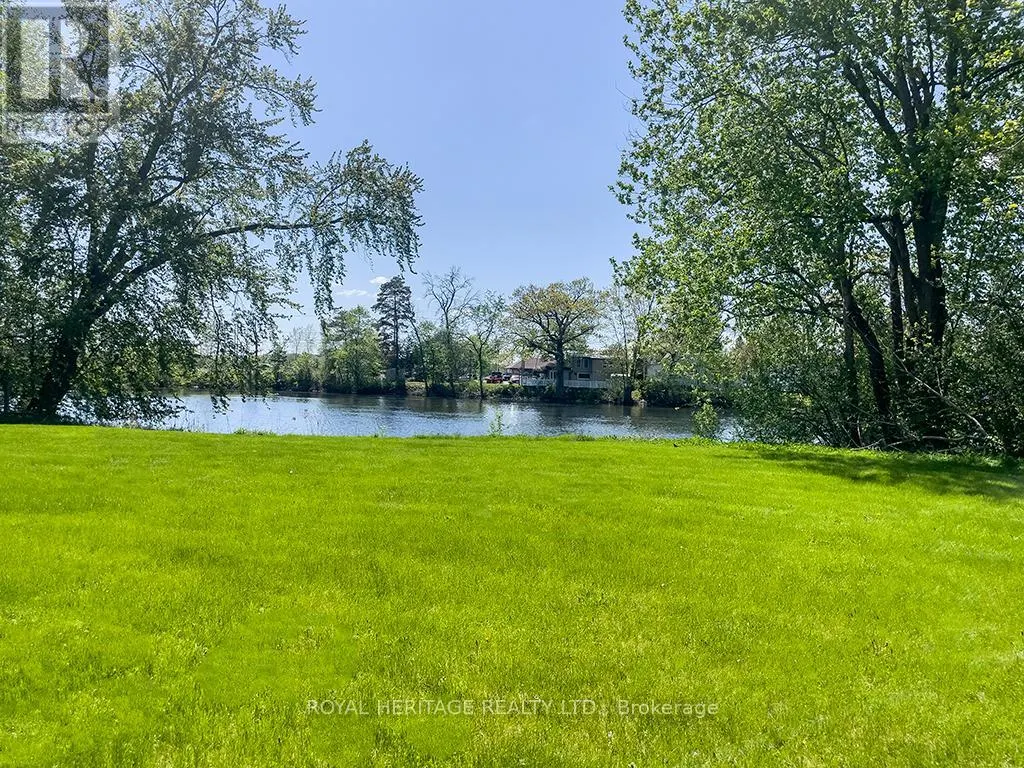 80 GREENFIELD PARK