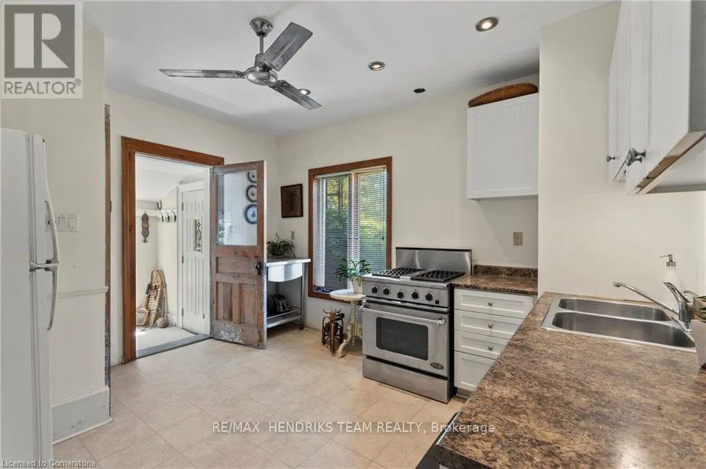 1386 MCNAB ROAD
