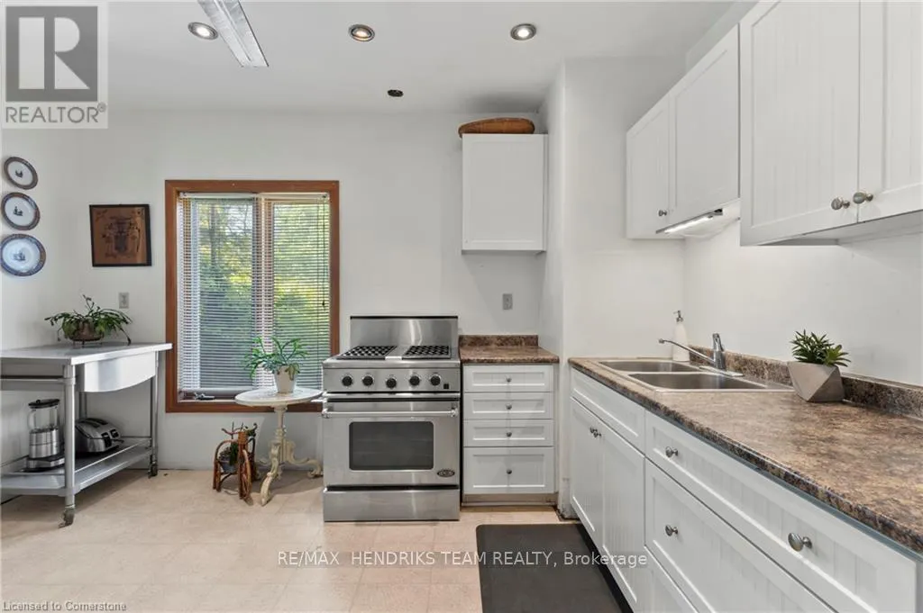 1386 MCNAB ROAD