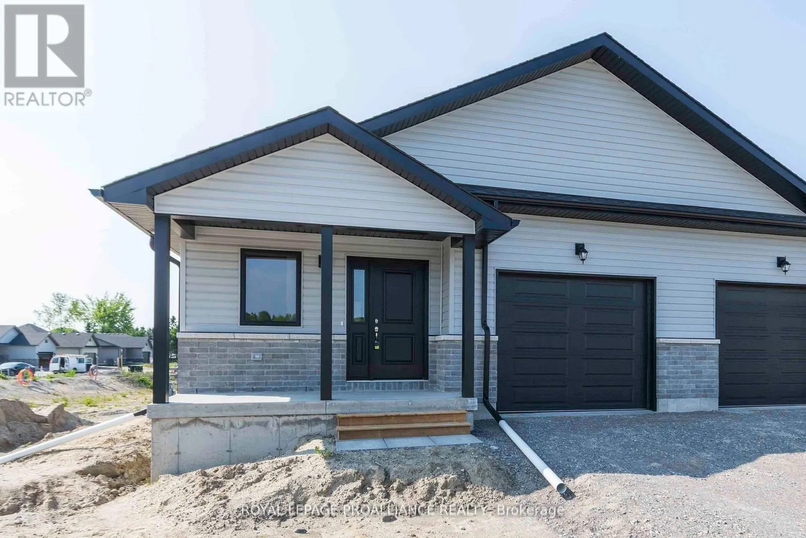 47 MACKENZIE JOHN CRESCENT