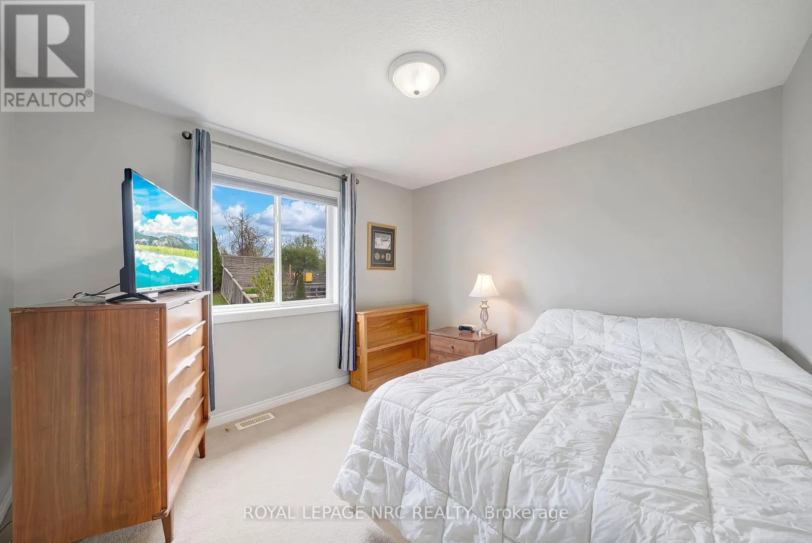33 PLUM TREE LANE