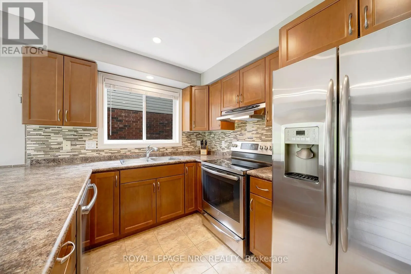 33 PLUM TREE LANE