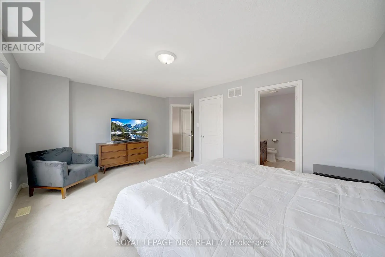 33 PLUM TREE LANE