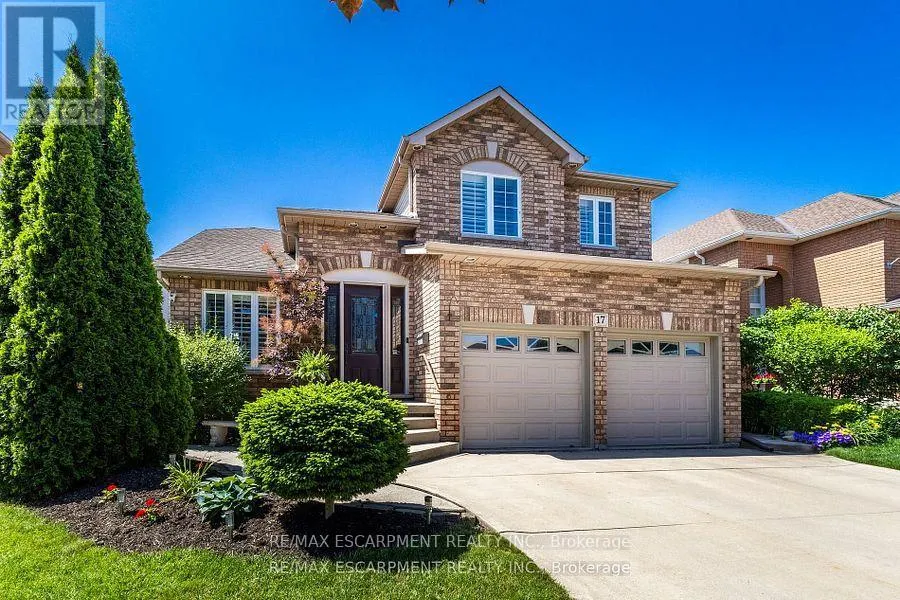 17 HILLGARDEN DRIVE