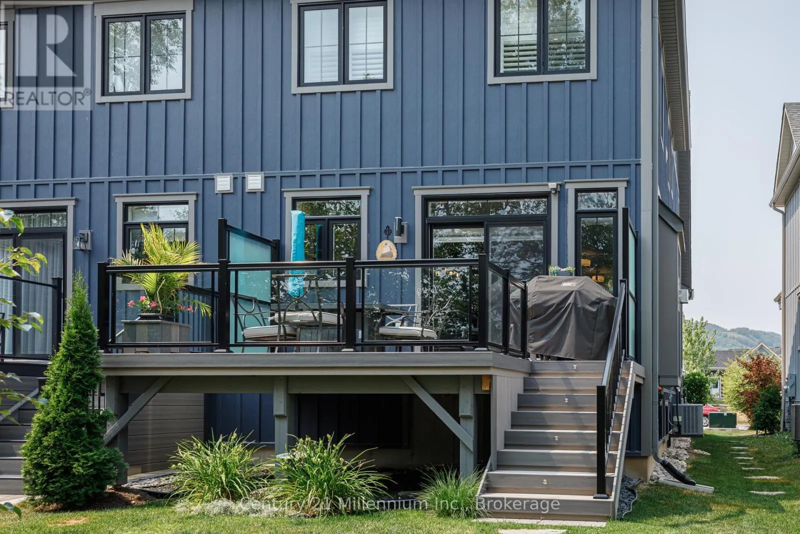 238 COURTLAND STREET