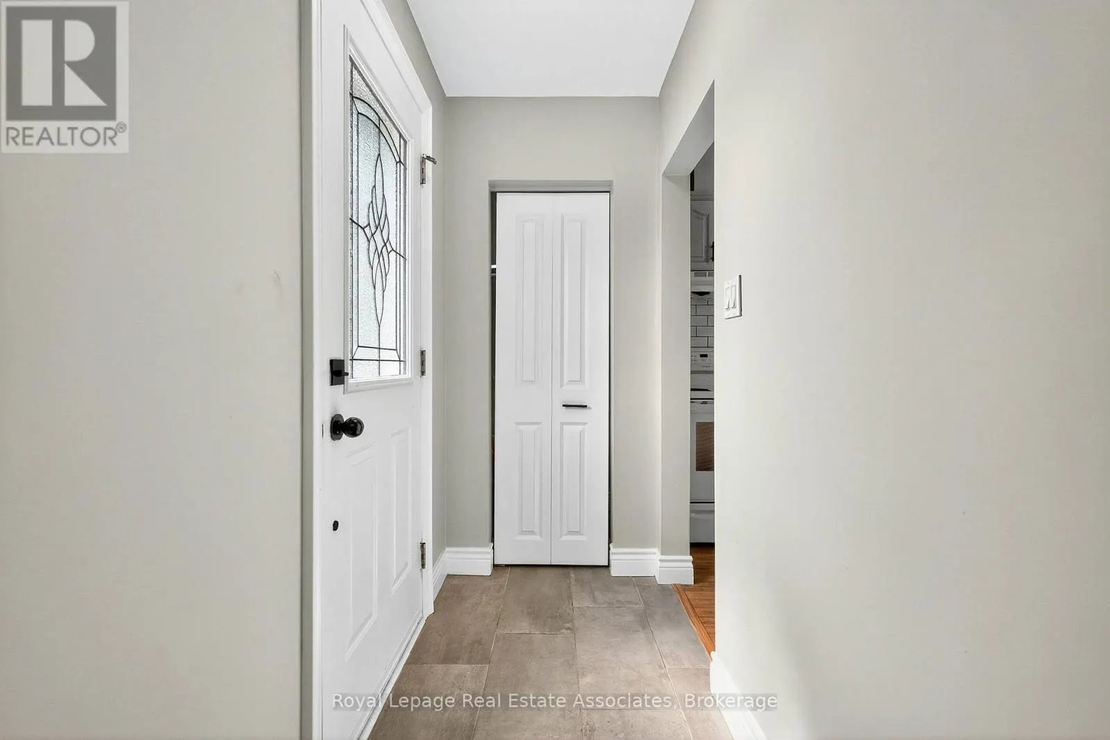 UPPER - 312 EAST 45TH STREET