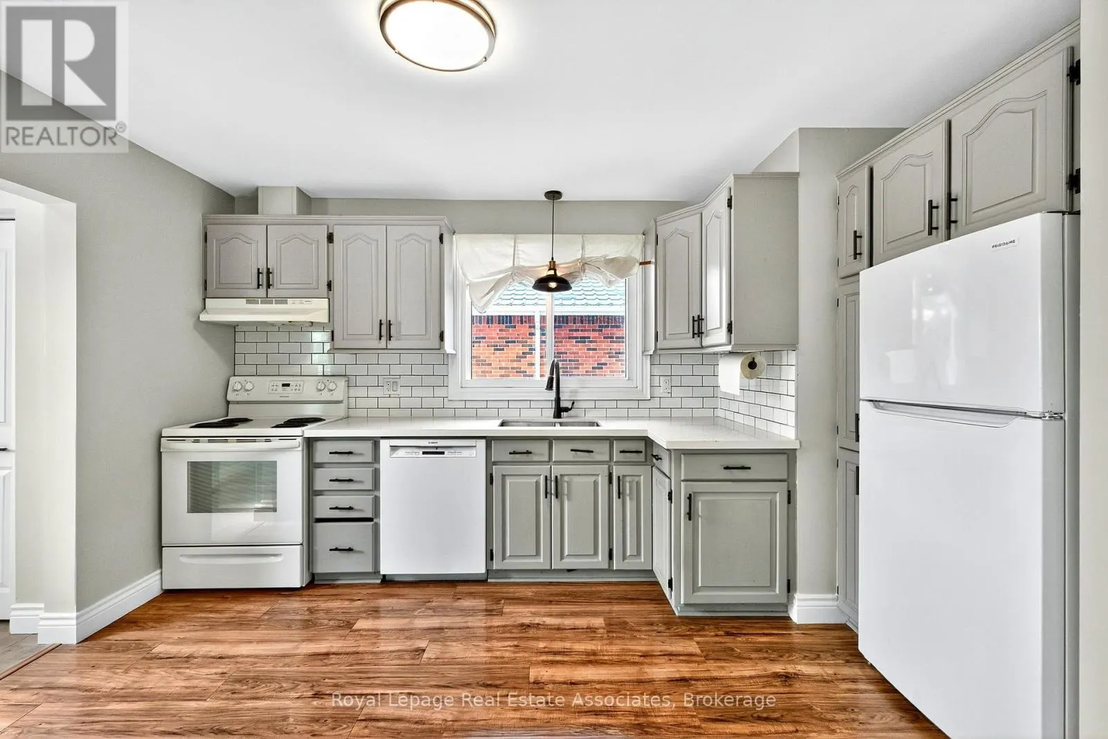 UPPER - 312 EAST 45TH STREET
