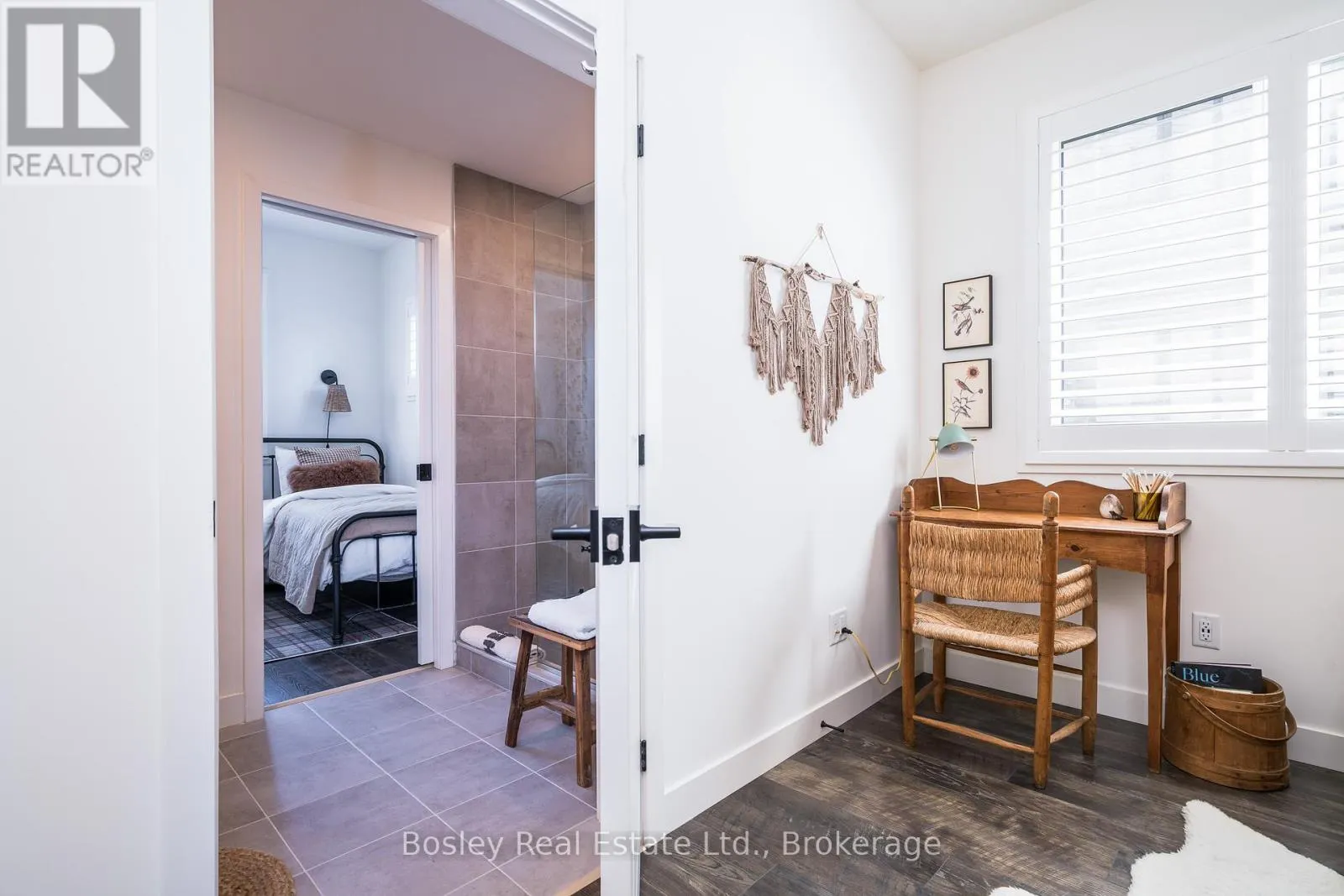 101 - 18 BECKWITH LANE, #101