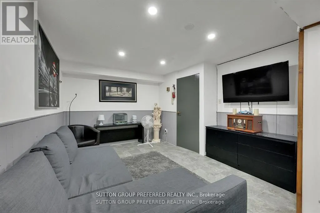 71 - 320 WESTMINSTER AVENUE, #71