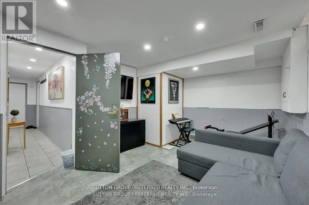 71 - 320 WESTMINSTER AVENUE, #71
