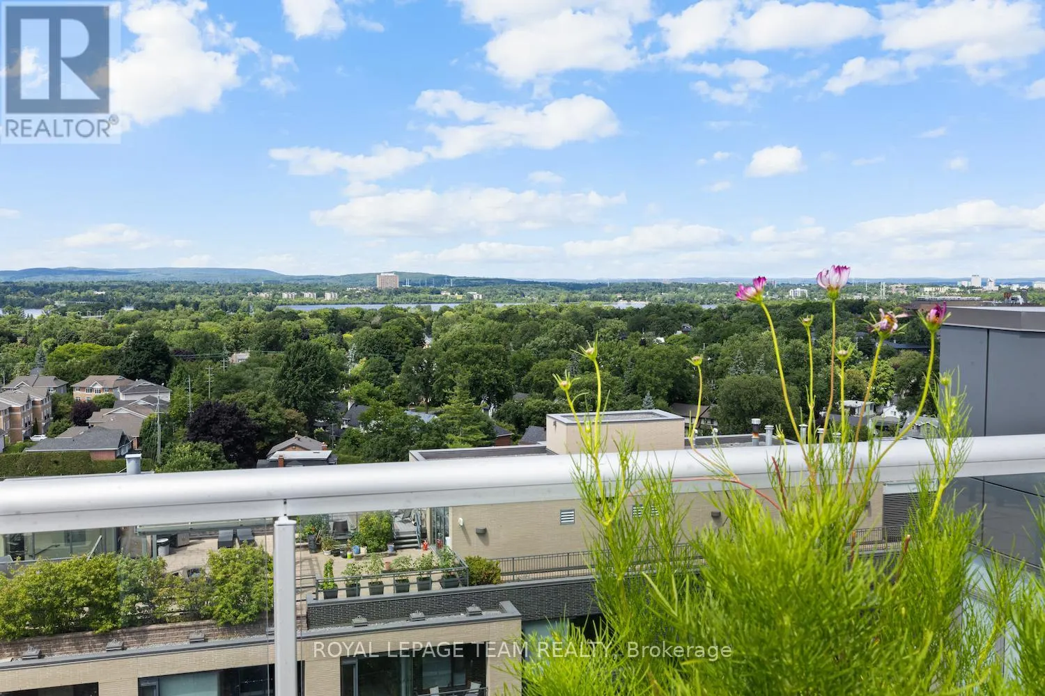 502 - 108 RICHMOND ROAD