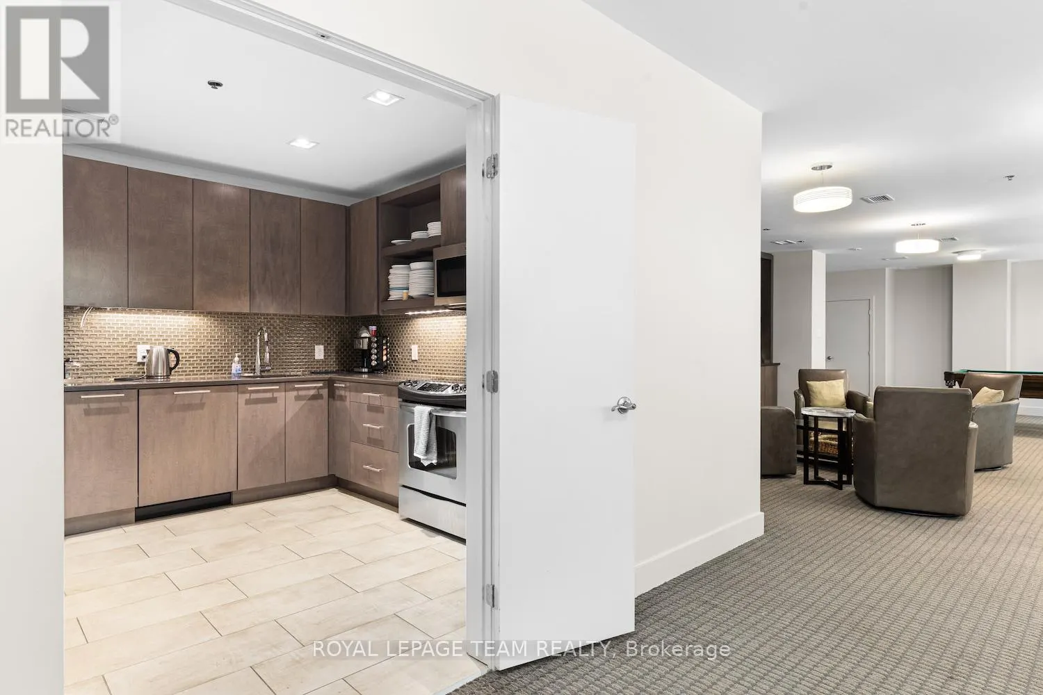 502 - 108 RICHMOND ROAD