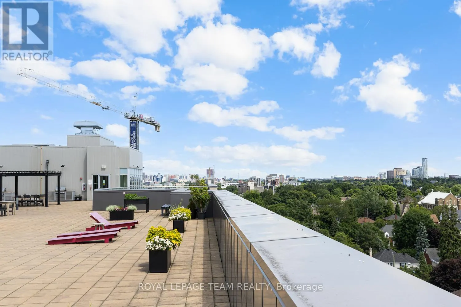 502 - 108 RICHMOND ROAD