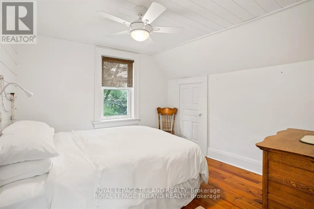 303022 GREY ROAD 15