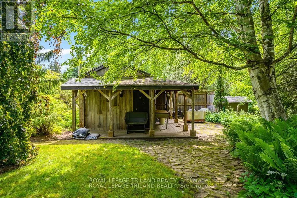 303022 GREY ROAD 15
