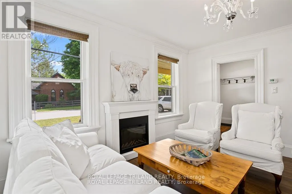303022 GREY ROAD 15