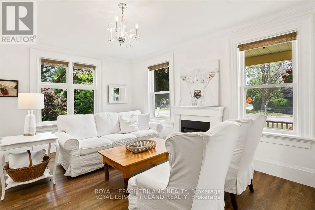 303022 GREY ROAD 15