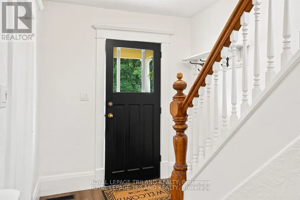 303022 GREY ROAD 15
