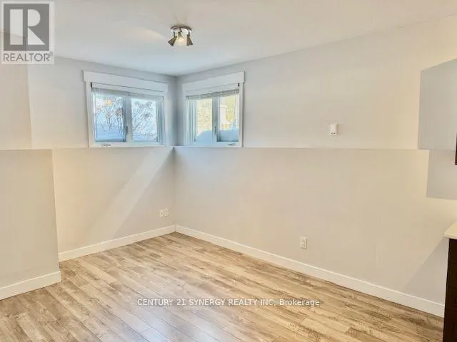 100 LAURIER STREET