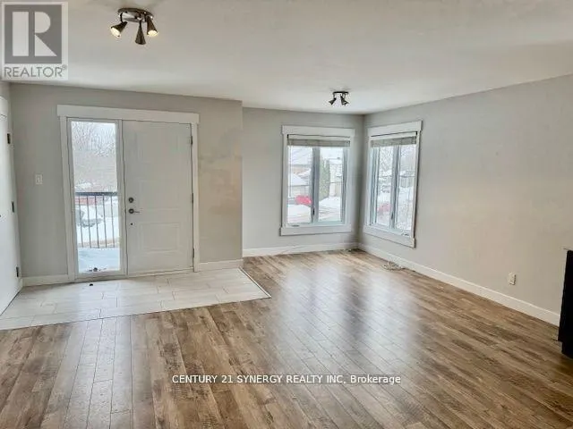 100 LAURIER STREET