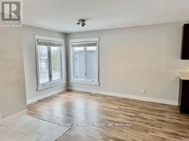 100 LAURIER STREET