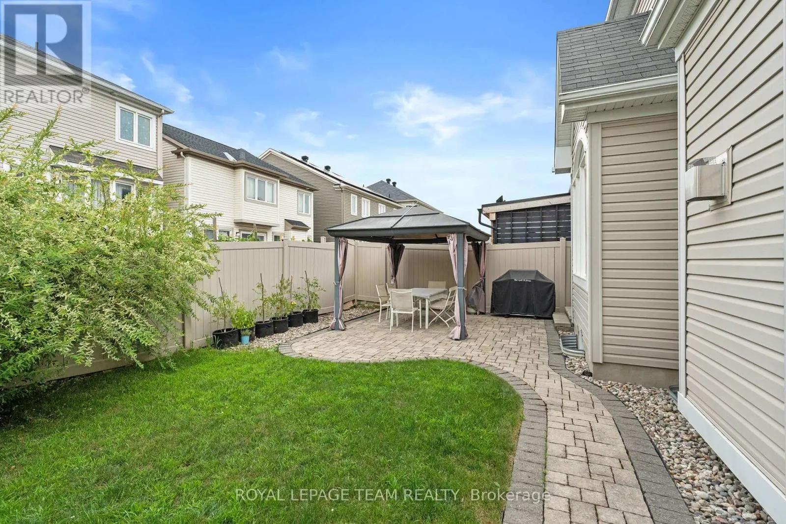 2211 WATERCOLOURS WAY