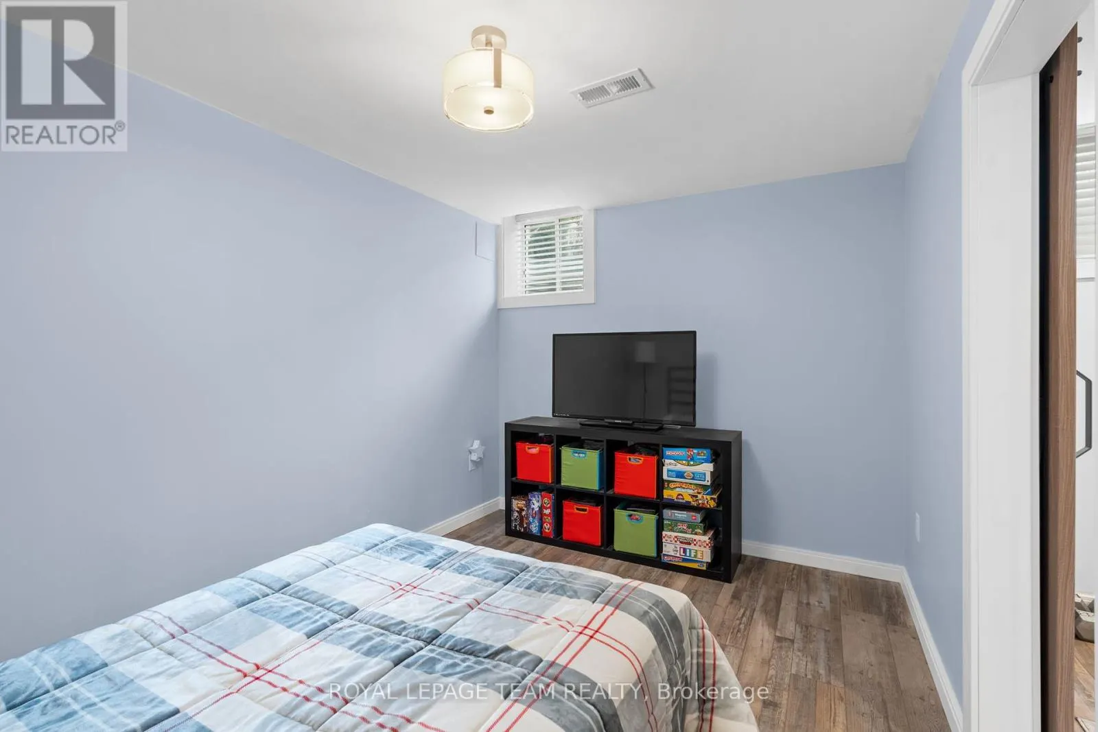 2211 WATERCOLOURS WAY