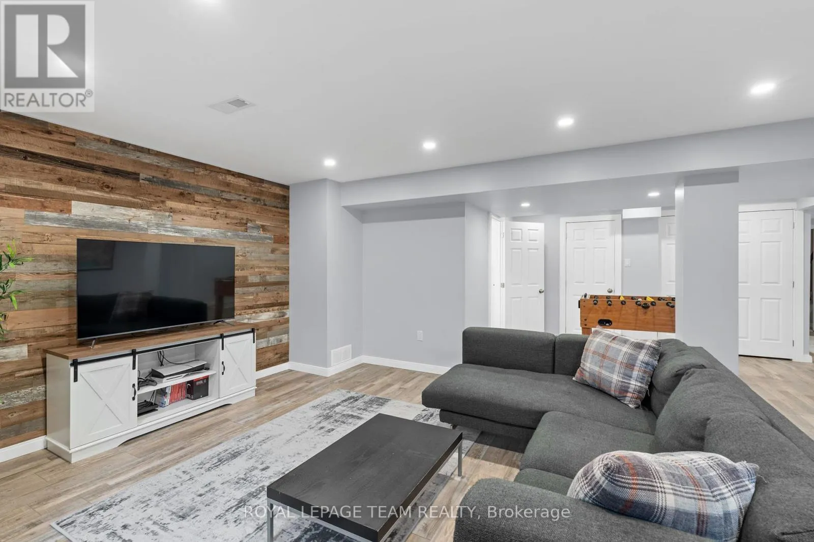 2211 WATERCOLOURS WAY