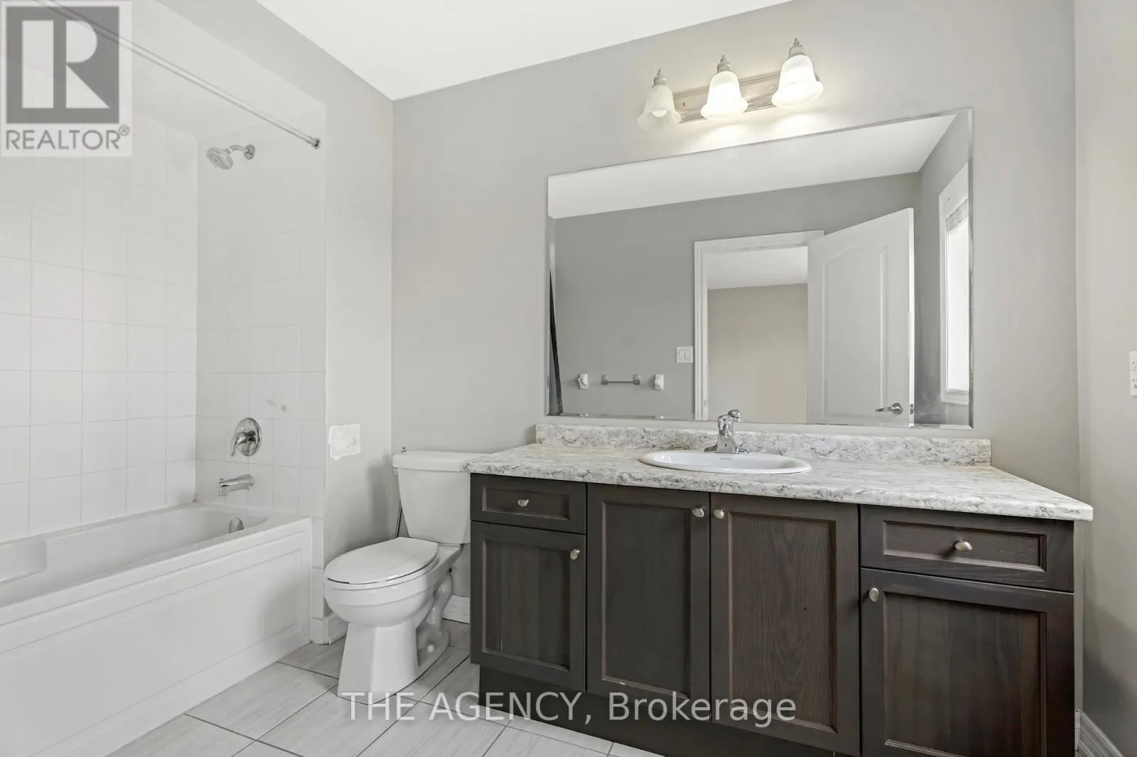 42 - 570 LINDEN DRIVE