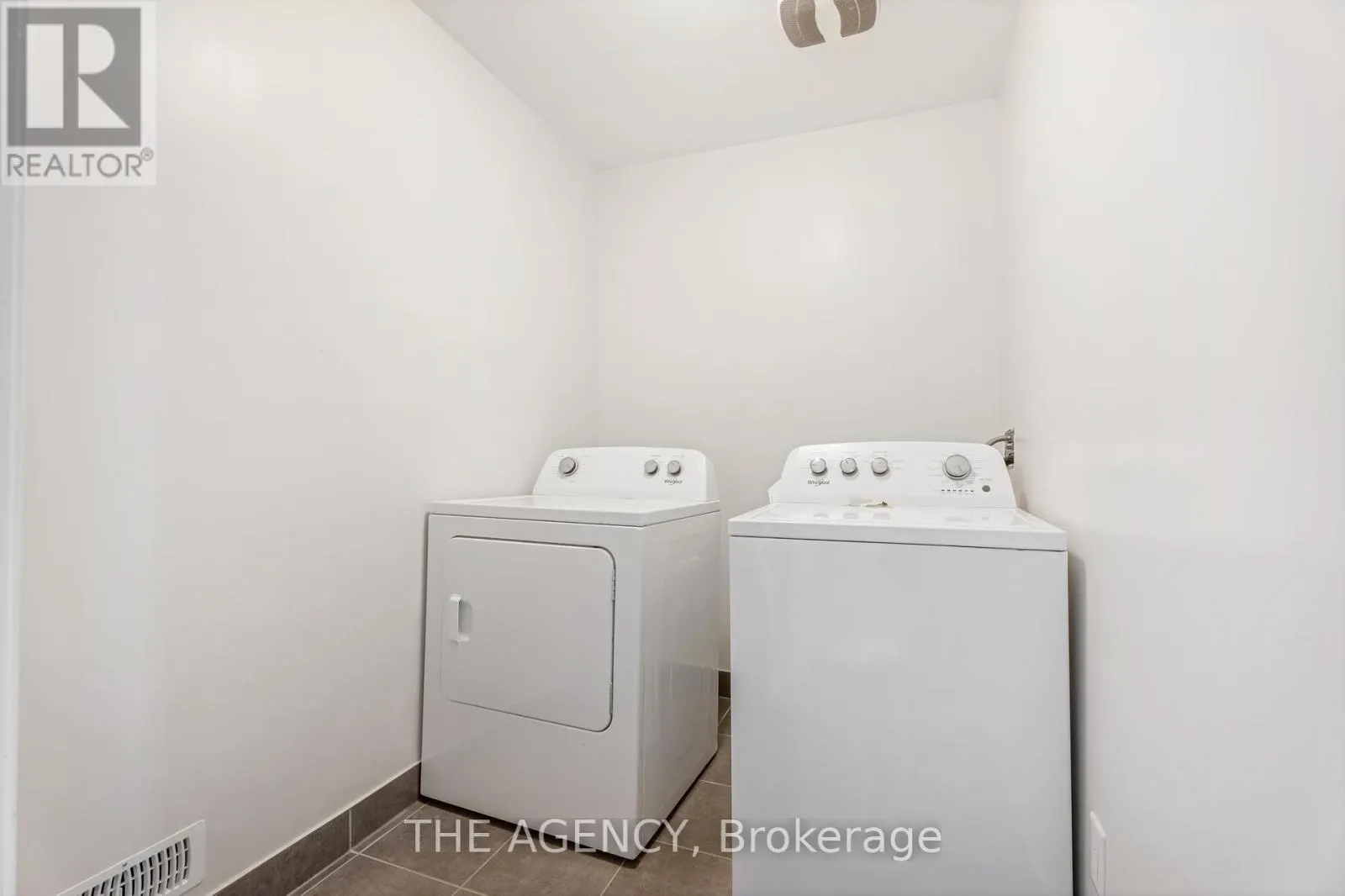 42 - 570 LINDEN DRIVE