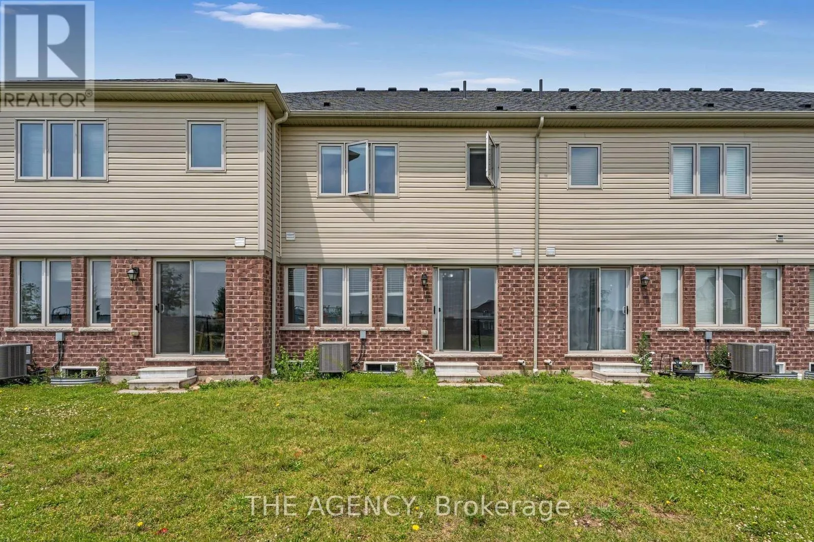 42 - 570 LINDEN DRIVE