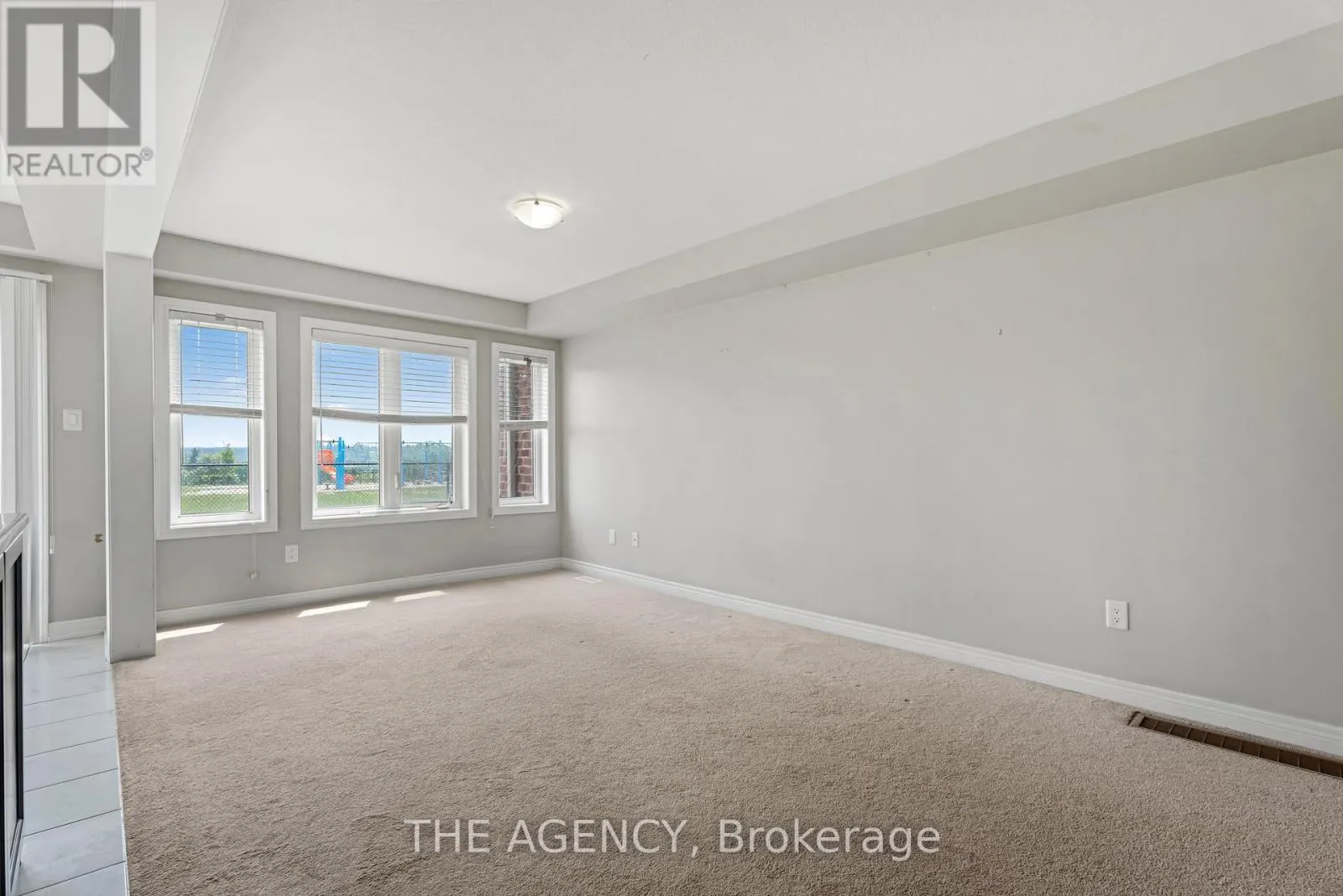 42 - 570 LINDEN DRIVE