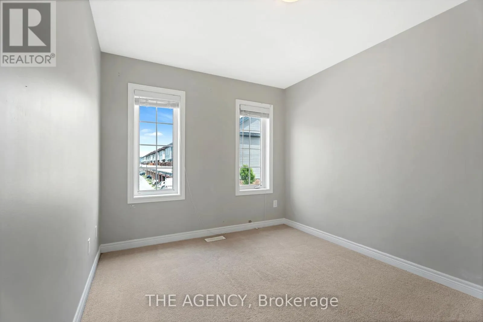 42 - 570 LINDEN DRIVE