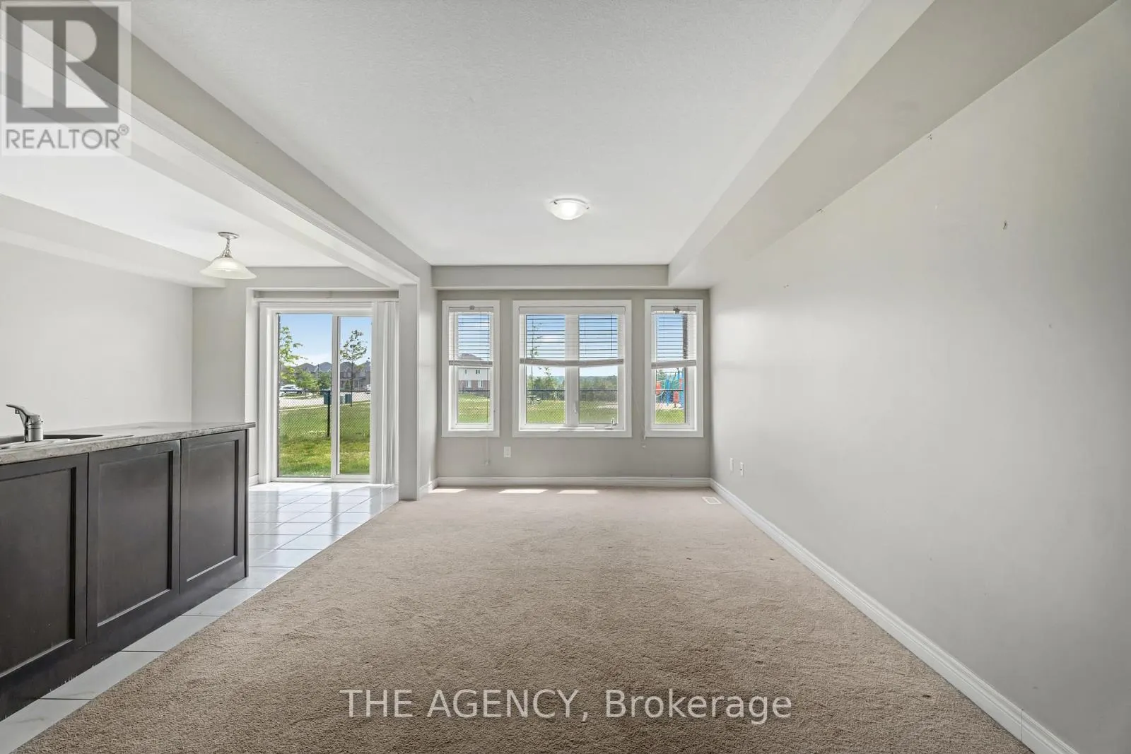 42 - 570 LINDEN DRIVE