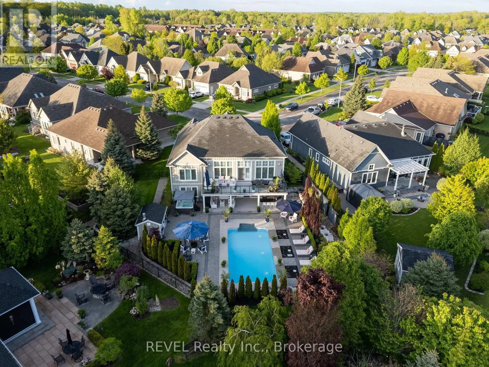59 SPINNAKER DRIVE