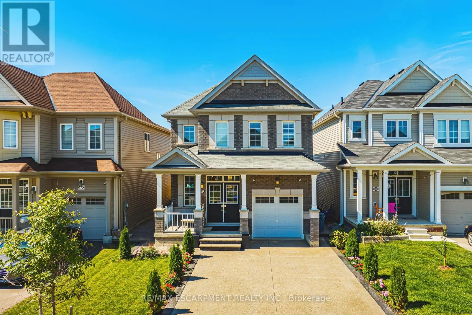 11 MCWATTERS STREET