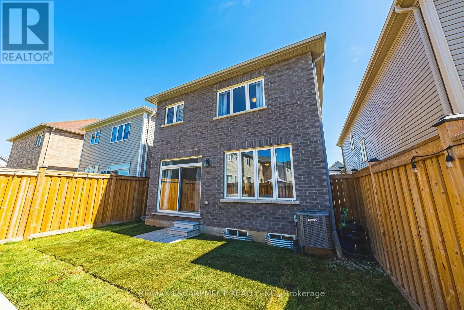 11 MCWATTERS STREET