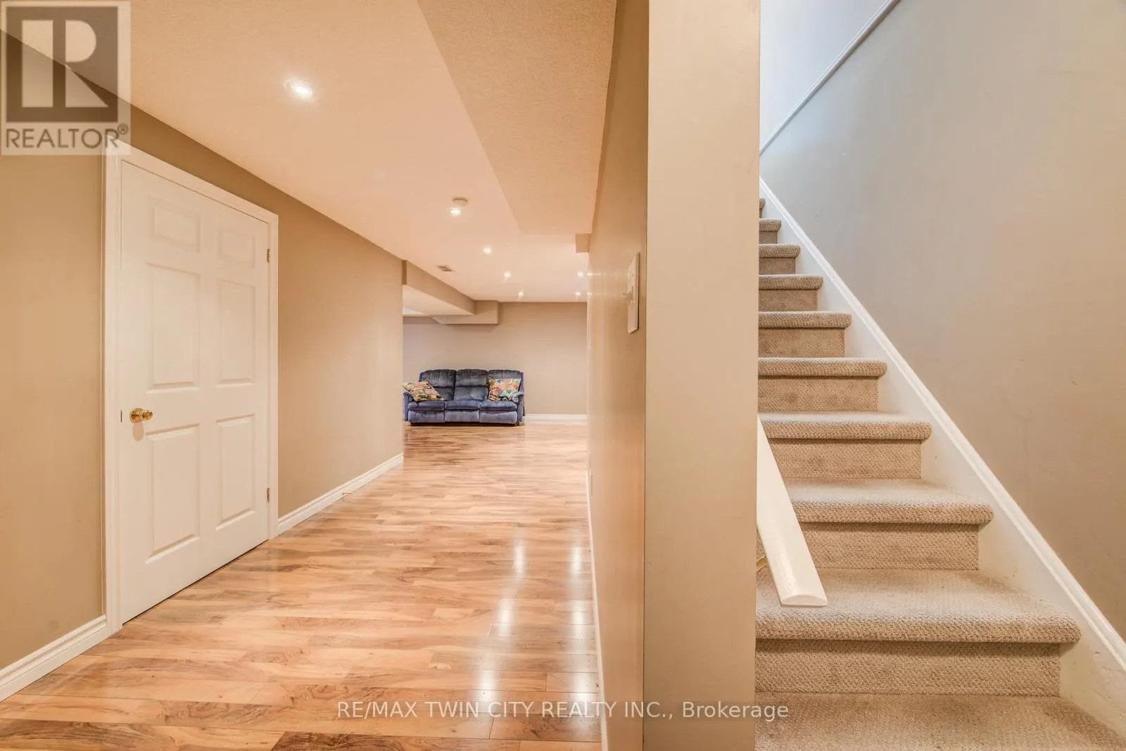 272 GATEHOUSE DRIVE