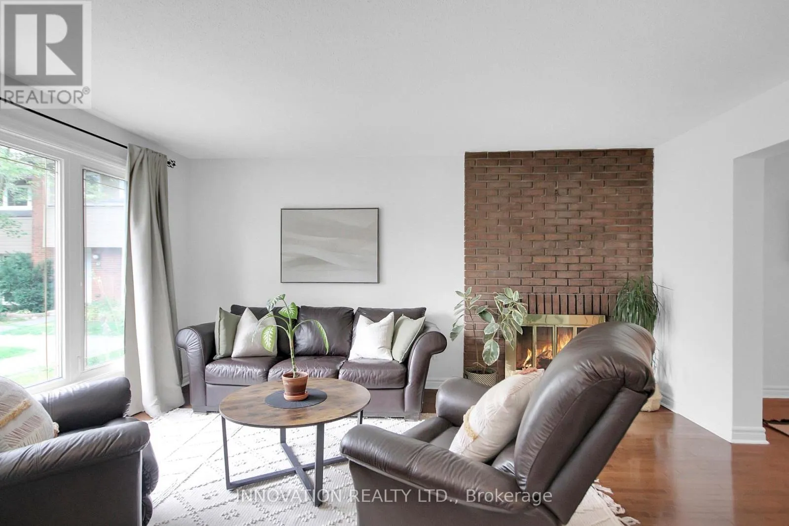 63 - 21 MIDLAND CRESCENT