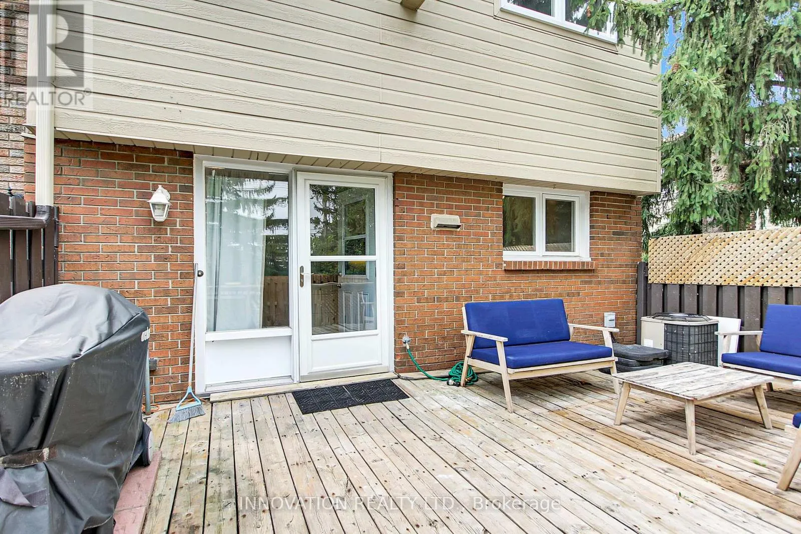 63 - 21 MIDLAND CRESCENT