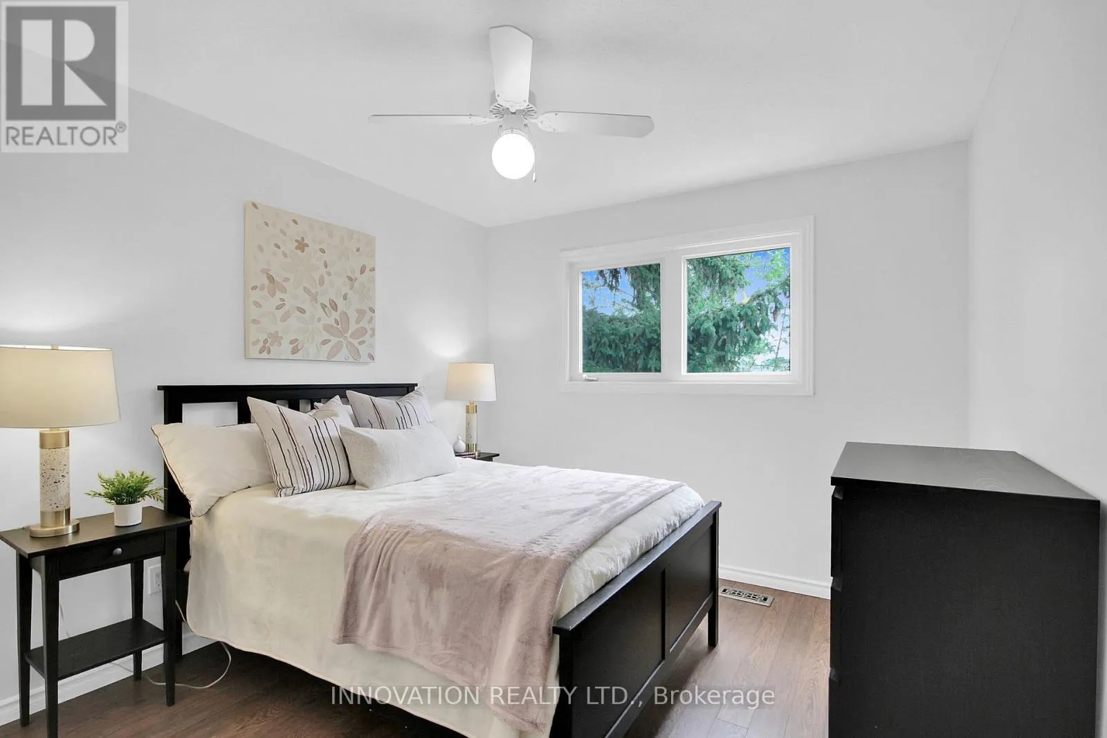 63 - 21 MIDLAND CRESCENT