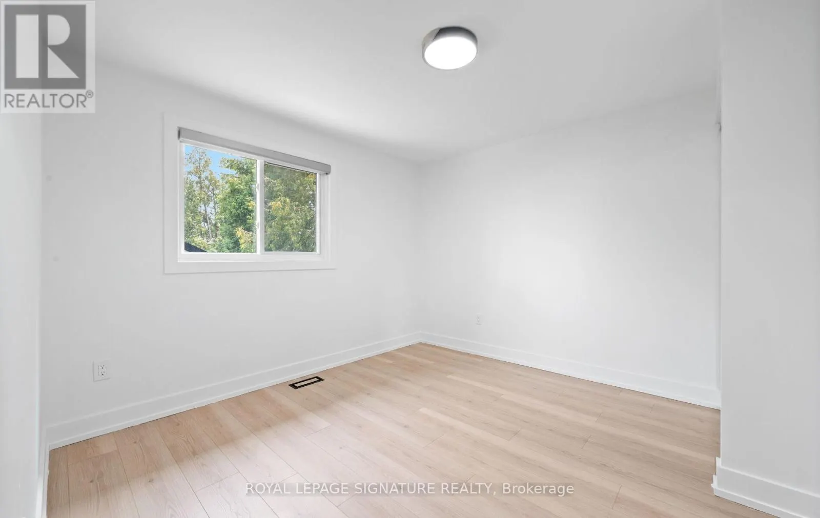 105 LILACSIDE DRIVE