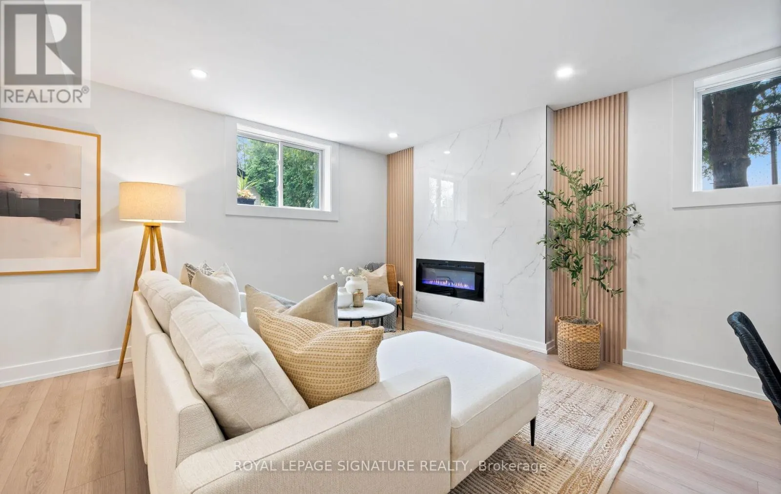 105 LILACSIDE DRIVE