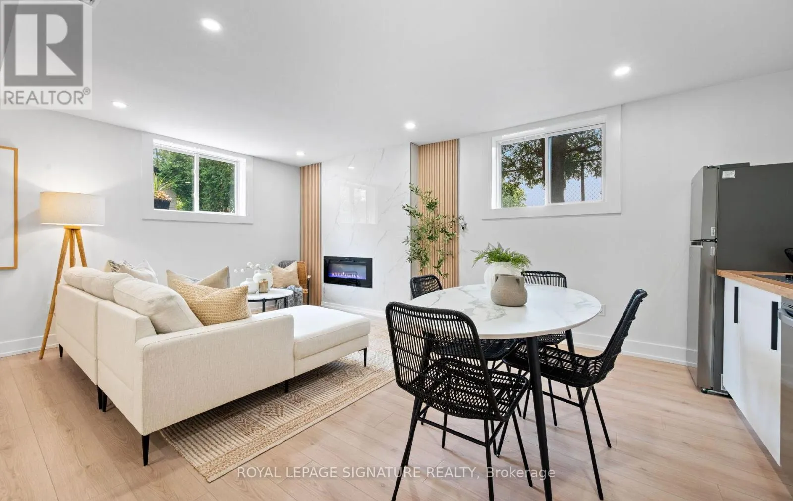 105 LILACSIDE DRIVE
