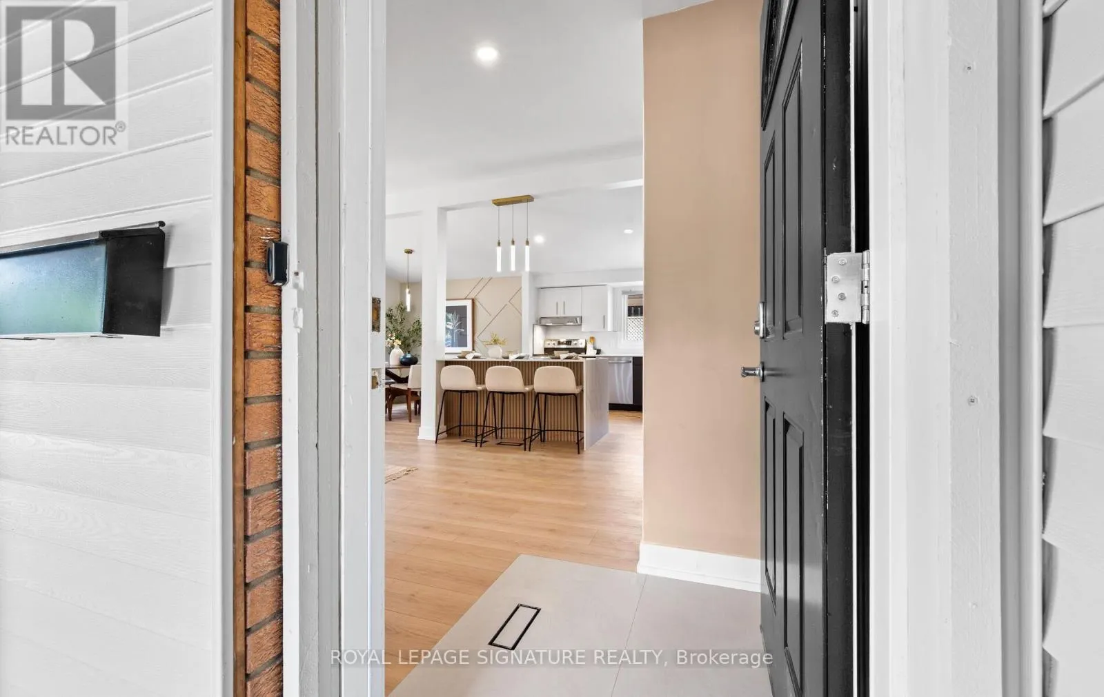 105 LILACSIDE DRIVE
