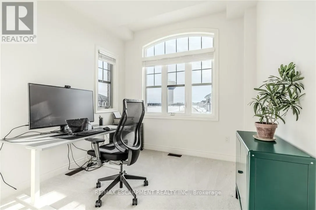 2 HOLCOMB TERRACE