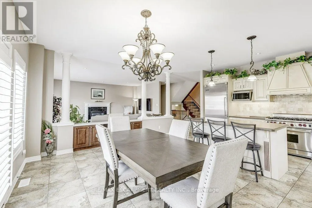 33 LOCKMAN DRIVE