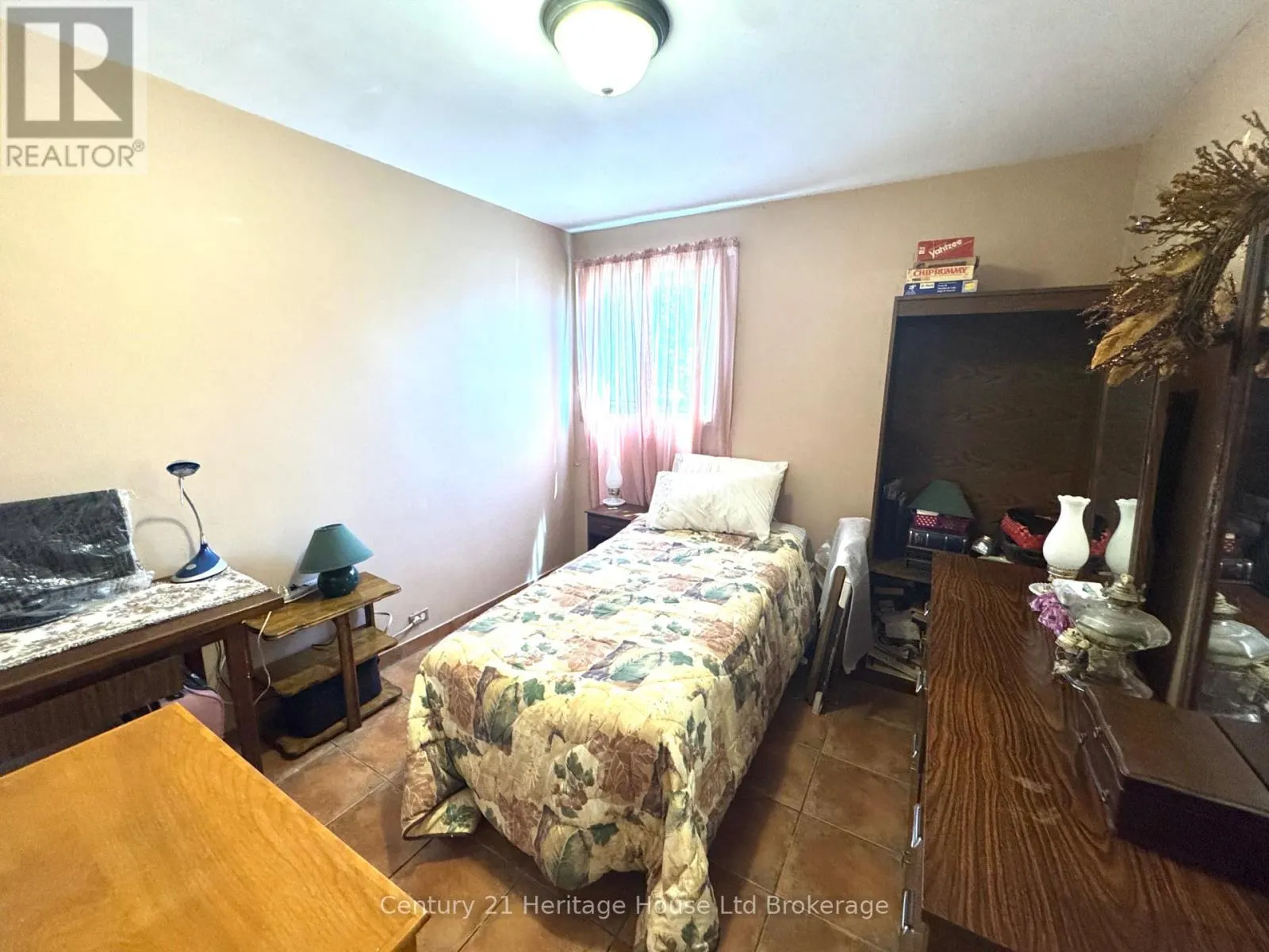 369 RIVERSIDE DRIVE