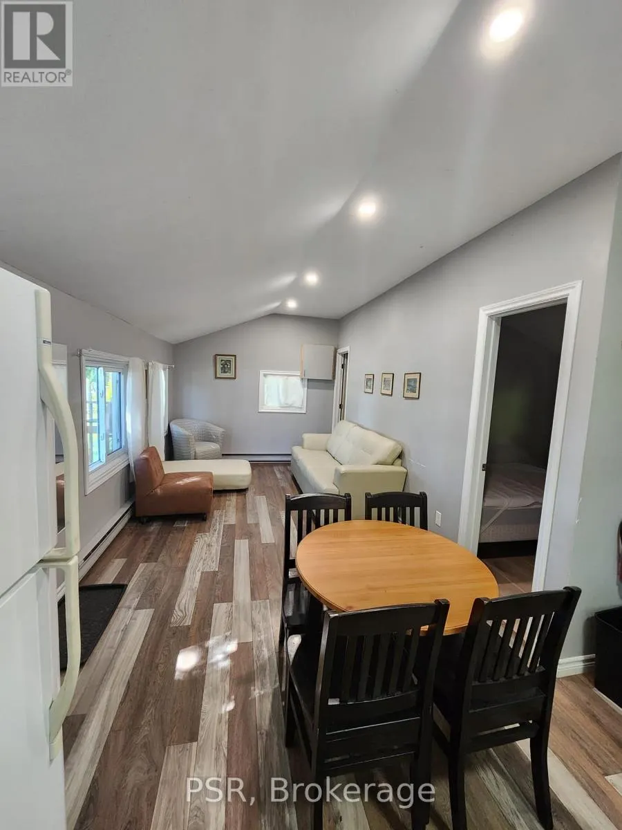 10 - 232 LAKE DALRYMPLE ROAD, #10